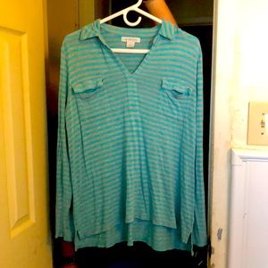 Very soft and comfortable two pockets  and can  Tie up sleeves